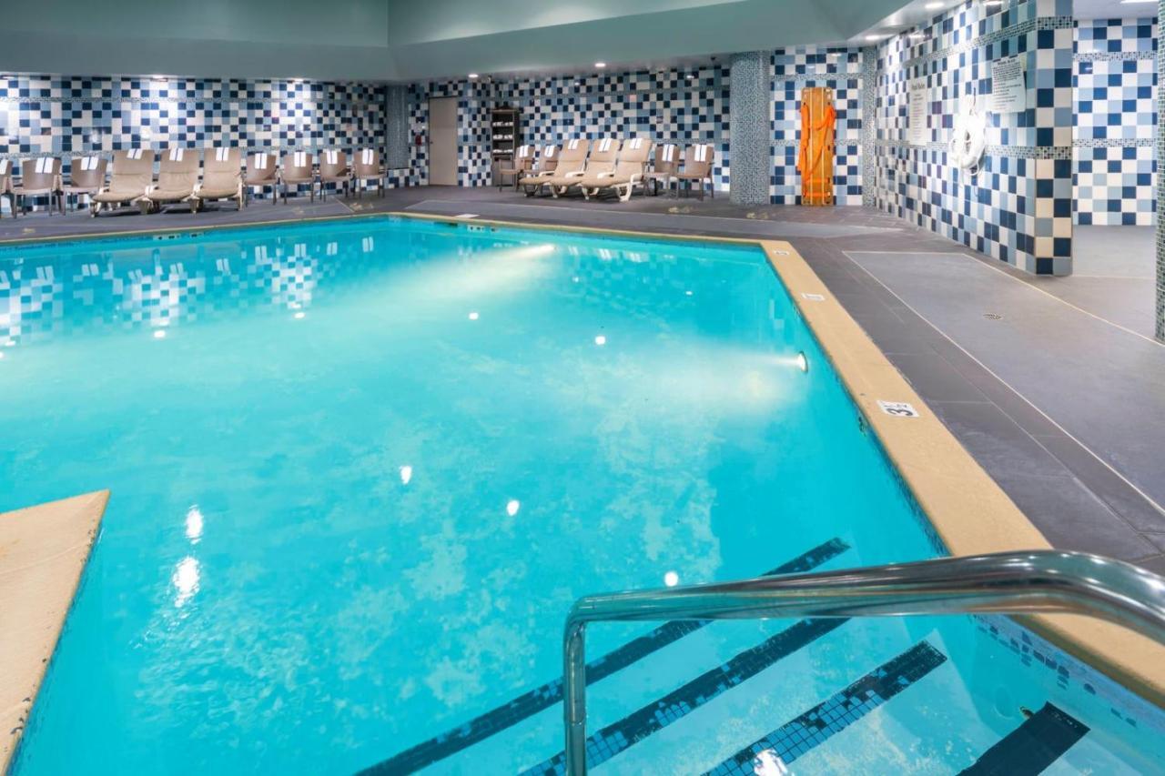 Holiday Inn Louisville East - Hurstbourne By Ihg Ngoại thất bức ảnh
