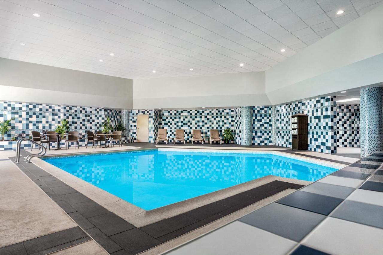 Holiday Inn Louisville East - Hurstbourne By Ihg Ngoại thất bức ảnh