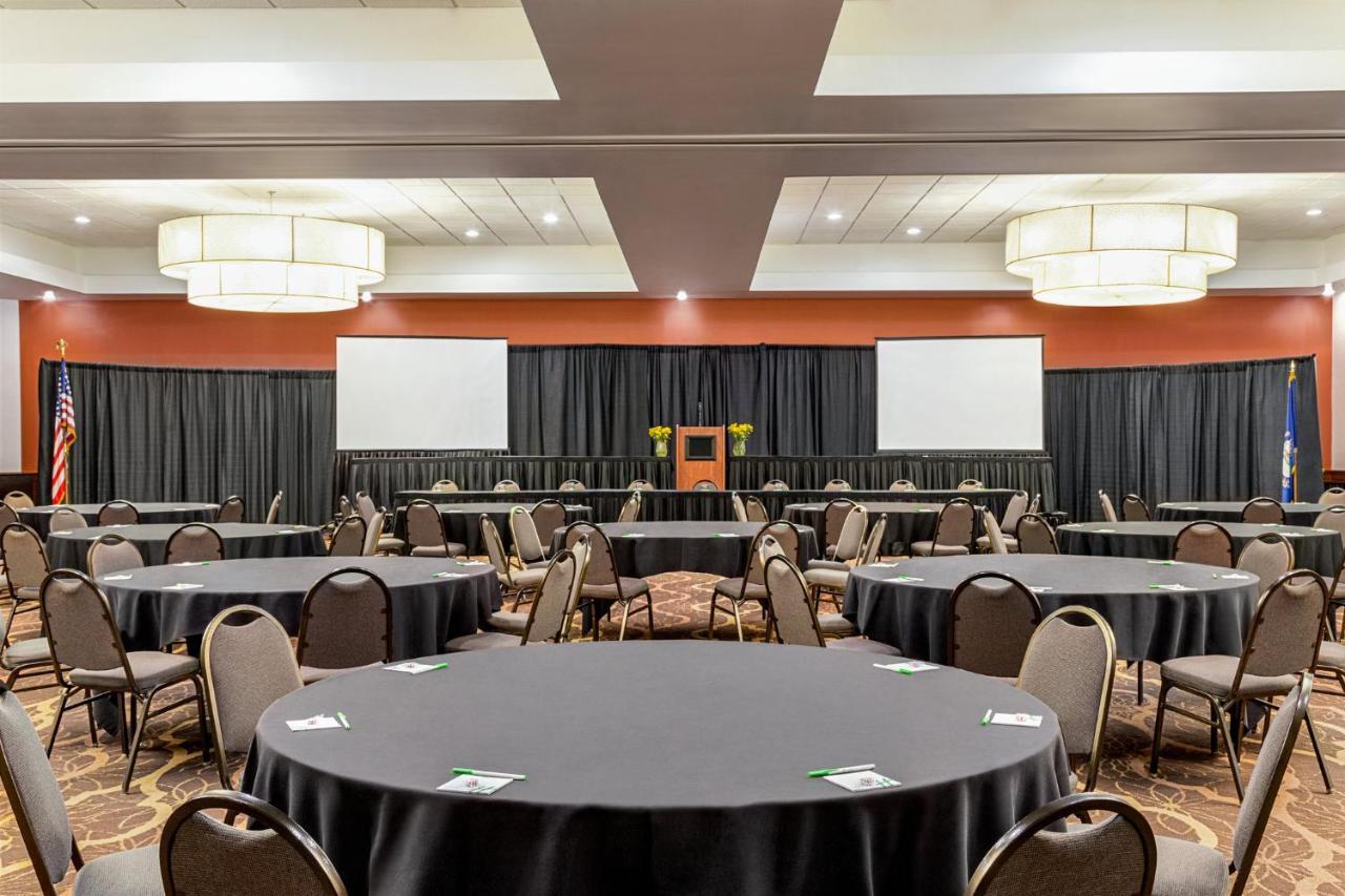 Holiday Inn Louisville East - Hurstbourne By Ihg Ngoại thất bức ảnh