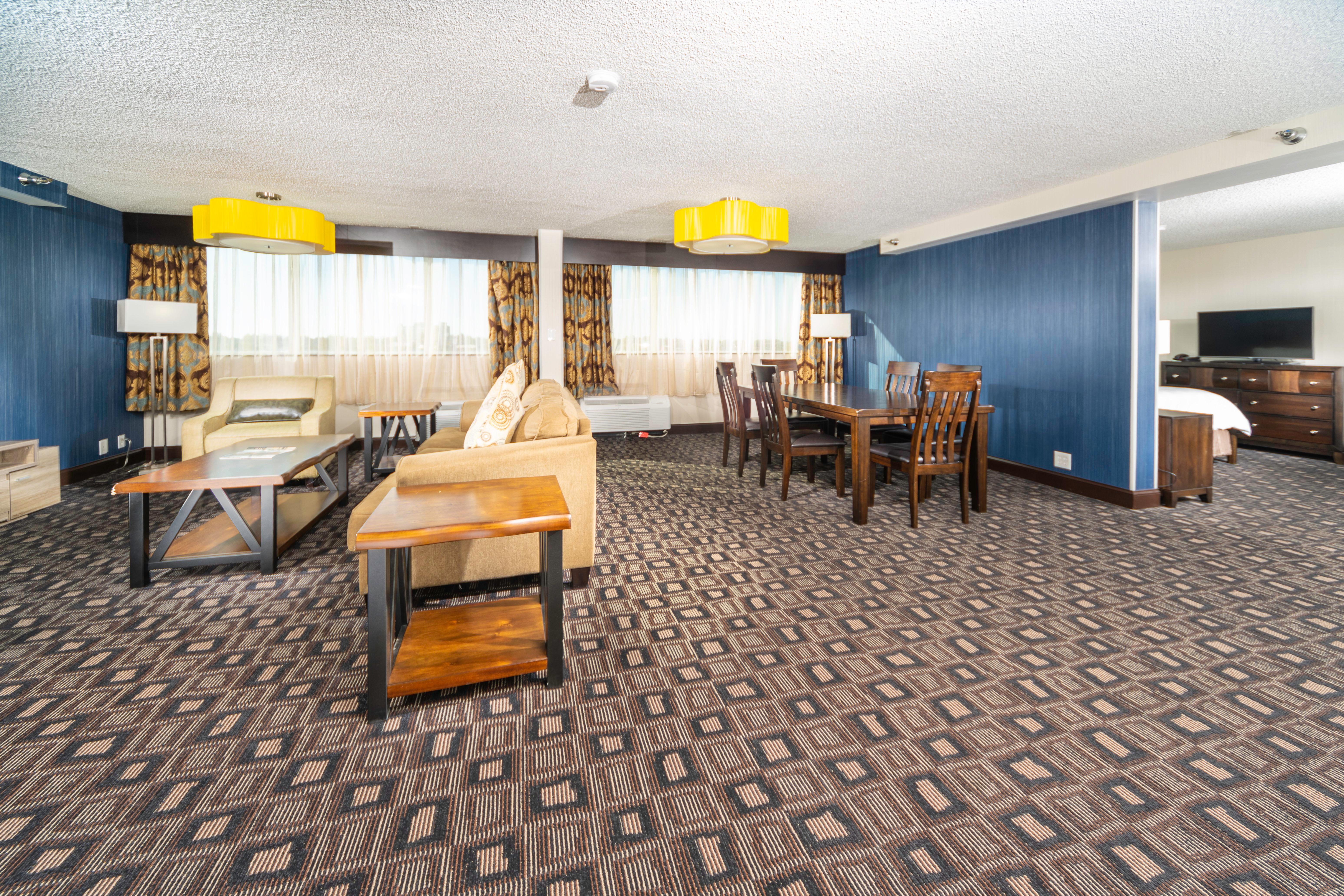Holiday Inn Louisville East - Hurstbourne By Ihg Ngoại thất bức ảnh