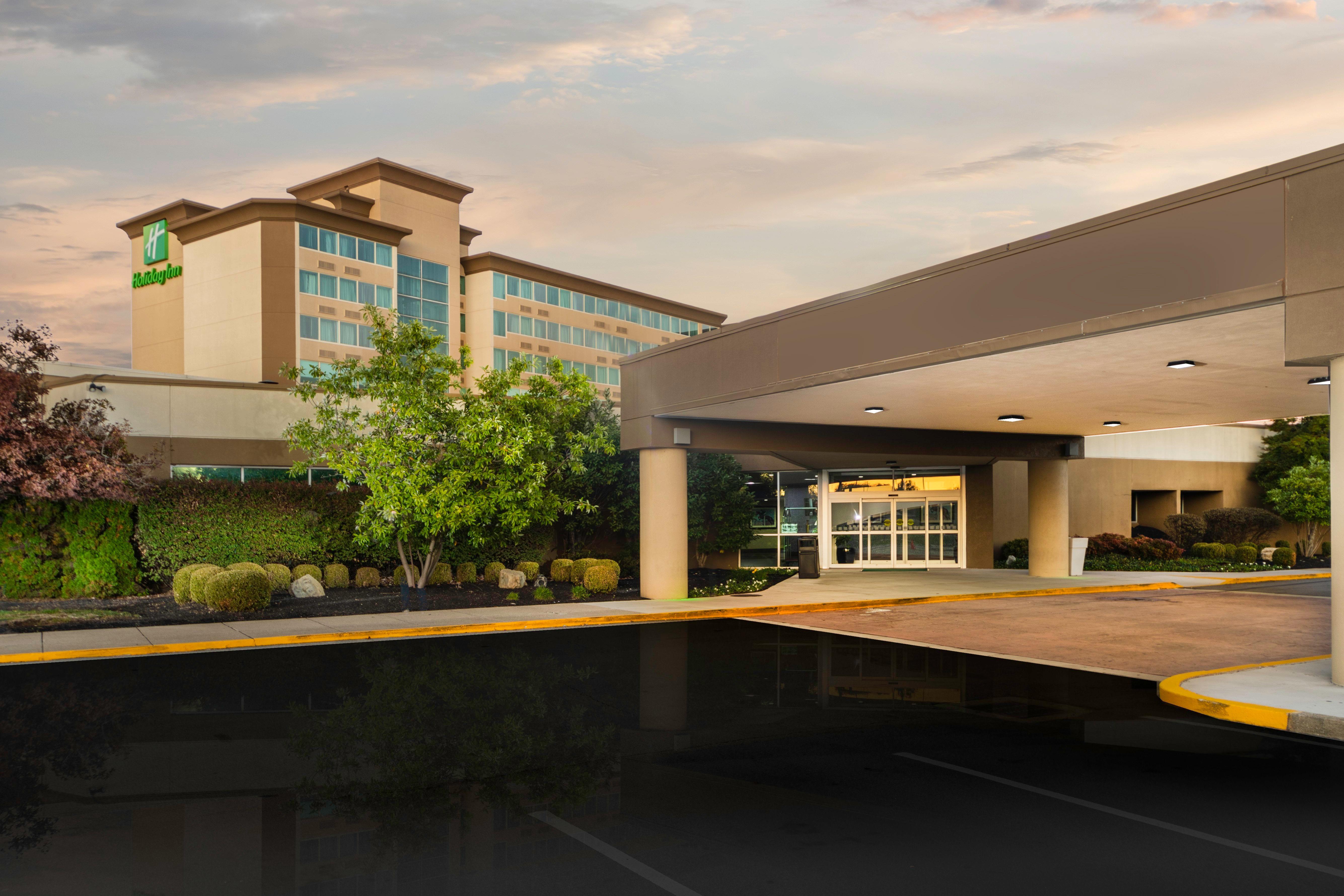 Holiday Inn Louisville East - Hurstbourne By Ihg Ngoại thất bức ảnh