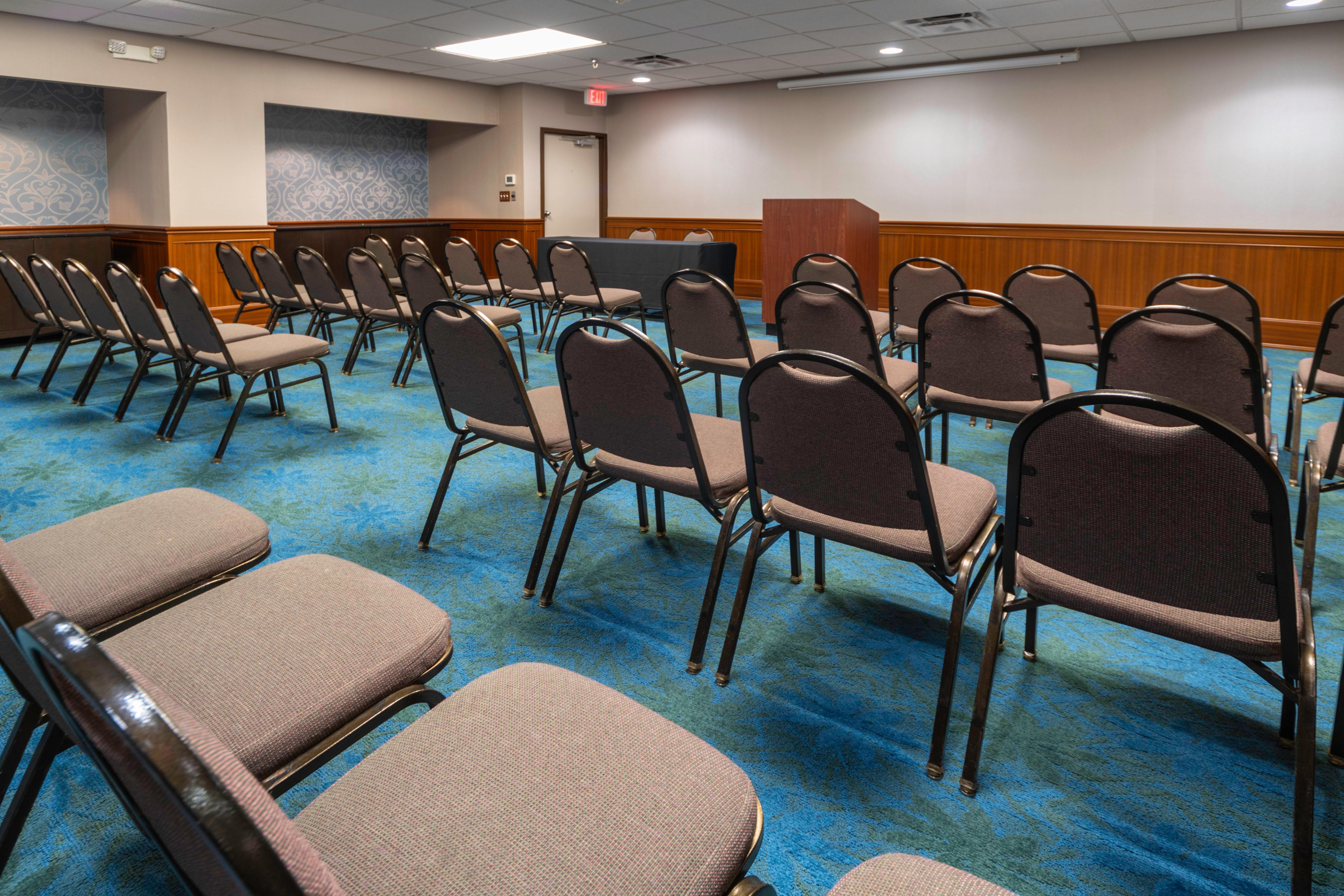Holiday Inn Louisville East - Hurstbourne By Ihg Ngoại thất bức ảnh
