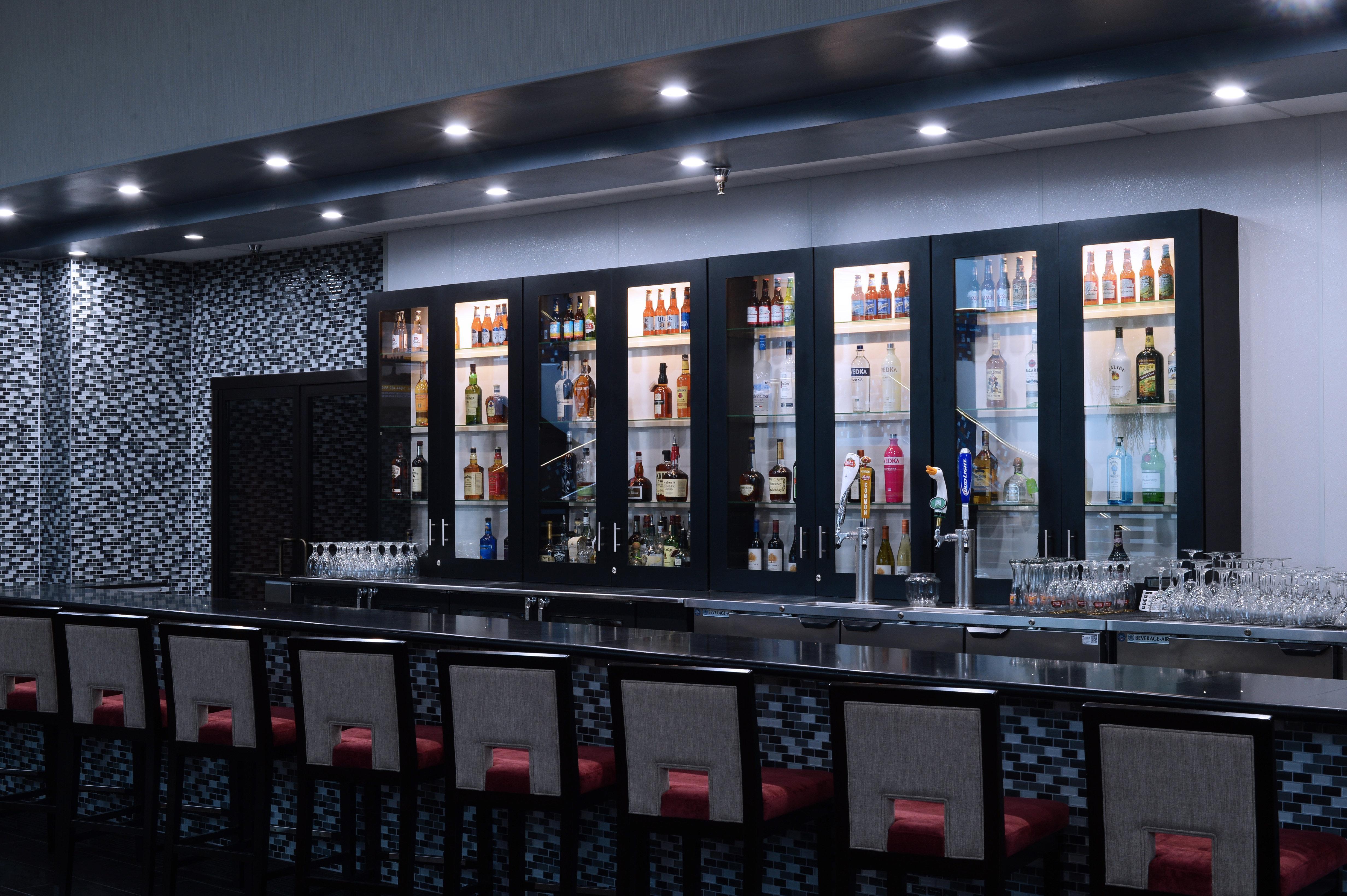 Holiday Inn Louisville East - Hurstbourne By Ihg Ngoại thất bức ảnh