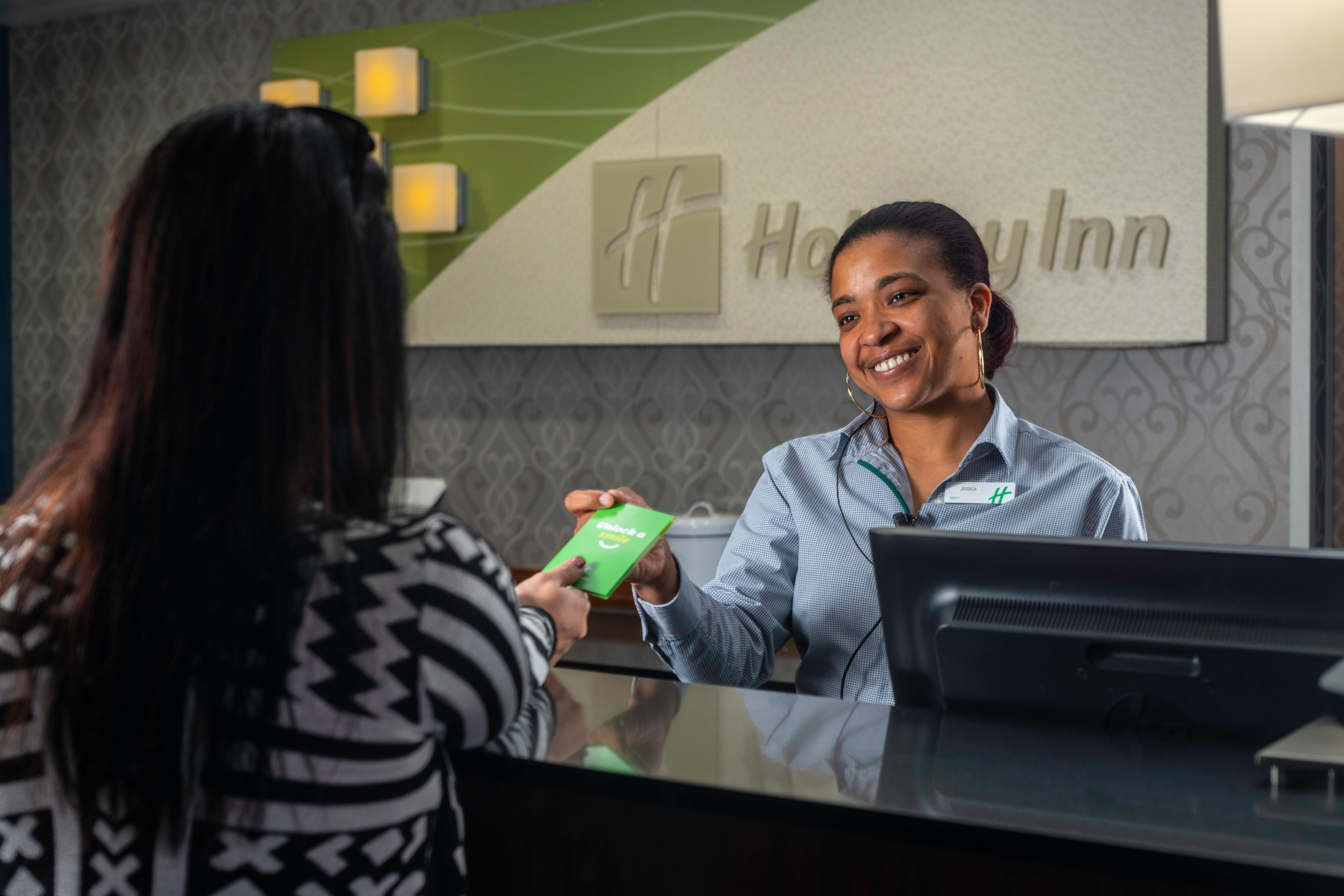 Holiday Inn Louisville East - Hurstbourne By Ihg Ngoại thất bức ảnh